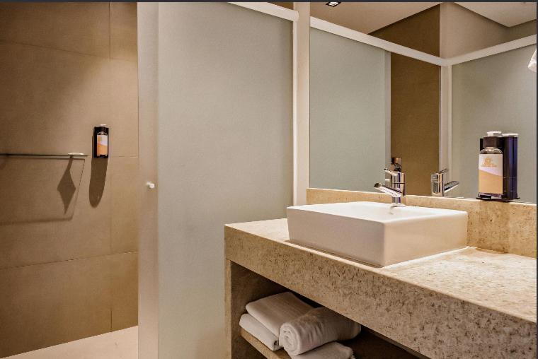 Quarto Hotel Beto Carrero Penha Penha  Exteriör bild
